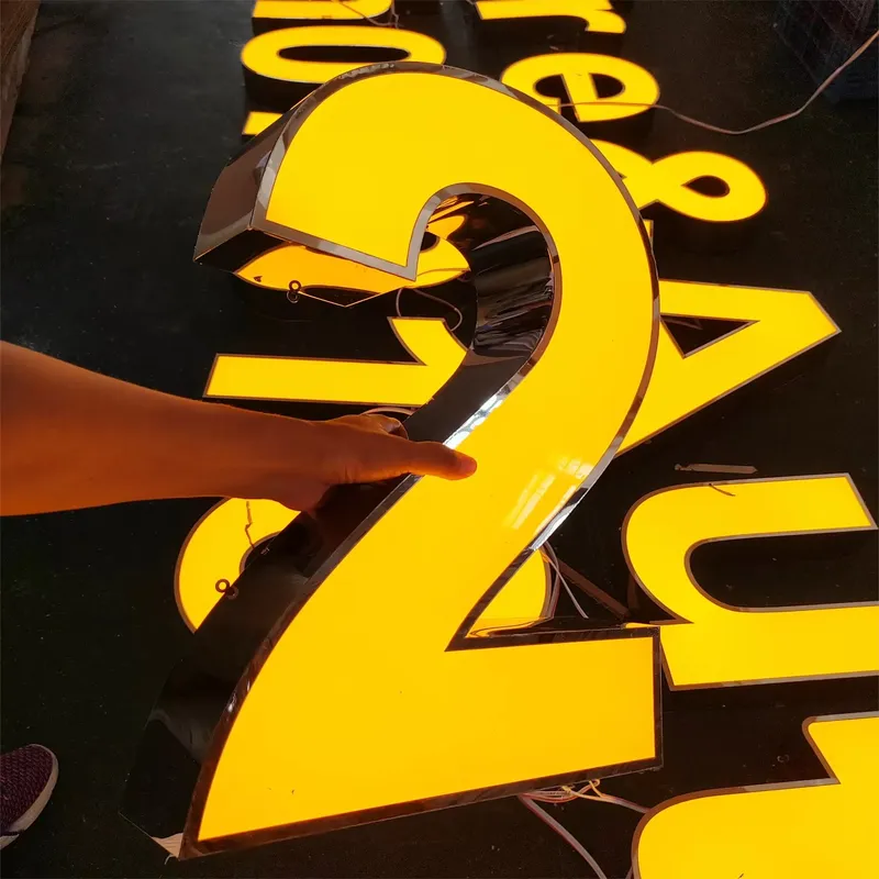 Front-lit Letters